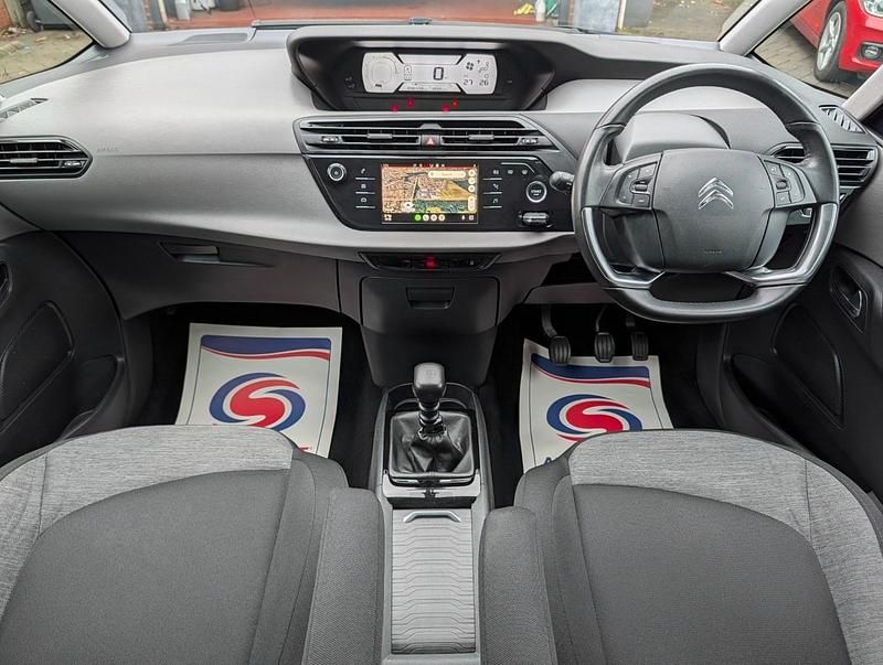 Used Citroën Grand C4 Picasso Touch 131 HP (96 kW) 2019 Platinum grey MPV