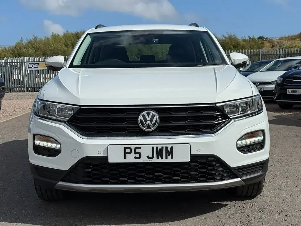 Used VW T-Roc SE 150 HP (110 kW) 2020 White SUV