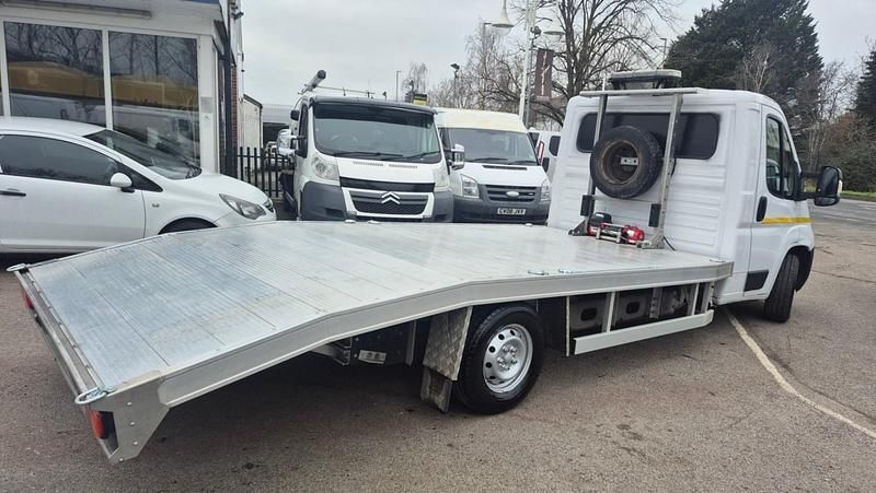 Used Peugeot Boxer 2021 White Van