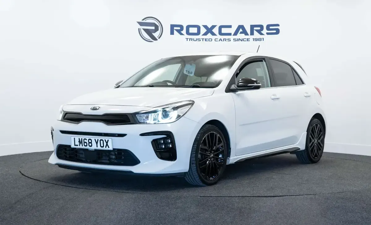 Begagnad Kia Rio GT-Line 118 HK (86 kW) 2018 Vit Halvkombi