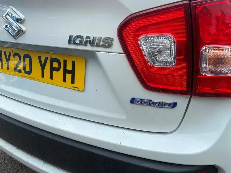 Usado Suzuki Ignis SZ-T 83 HP (61 kW) 2020 Branco SUV