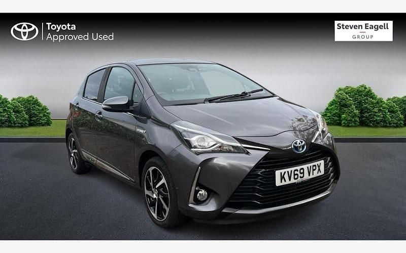 Used Toyota Yaris Hybrid 101 HP (74 kW) 2020 Hatchback