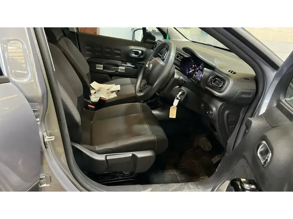Used Citroën C3 PureTech 2023 Cumulus grey metallic Hatchback