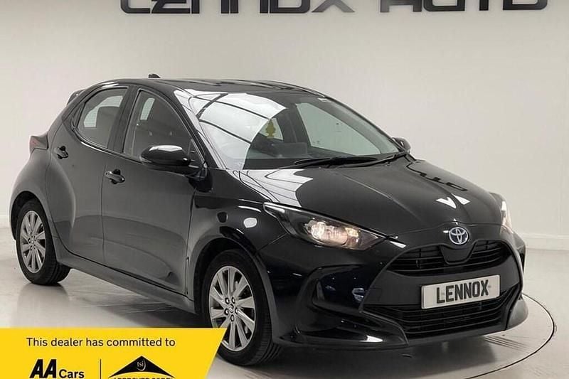 Used 2023 Toyota Yaris Hybrid | £14,690 (Good price) - Image 1/1