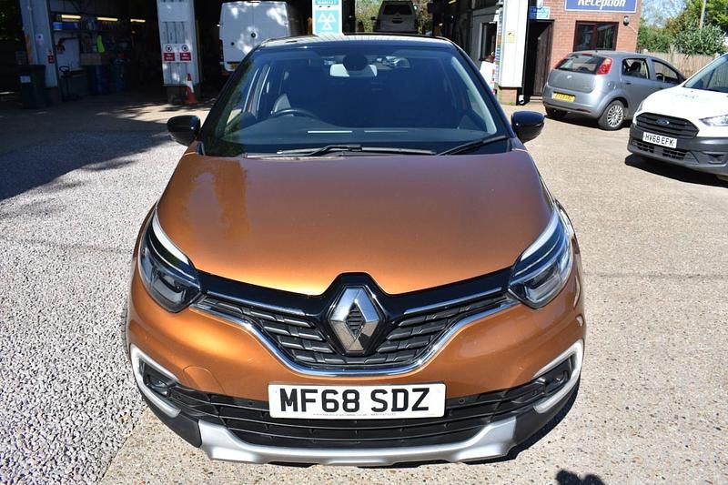 Second-hand Renault Captur GT-Line 90 CP (66 kW) 2018 Portocaliu SUV
