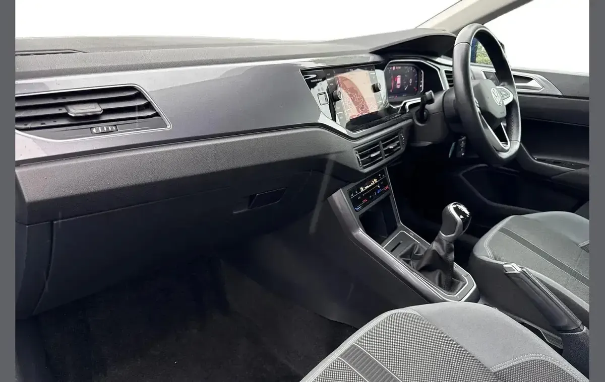 Used VW Polo Style 95 HP (69 kW) 2024 Blue Hatchback