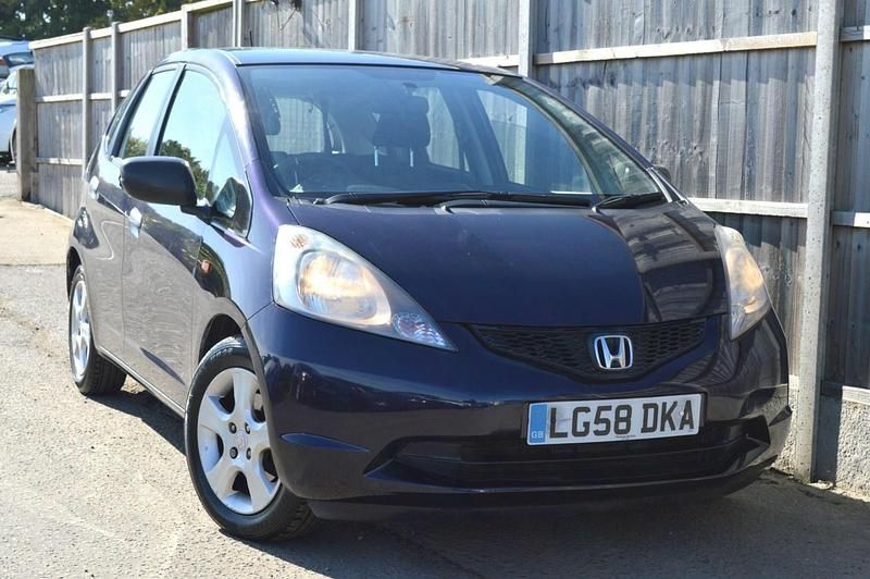 Mauve/purple Used 2008 Honda Jazz SE Hatchback | £3,449 (A bit pricey) - Image 1/4