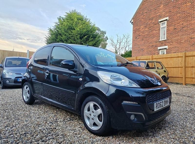 Black Used 2012 Peugeot 107 Allure Hatchback | £2,750 (Fair price) - Image 1/4