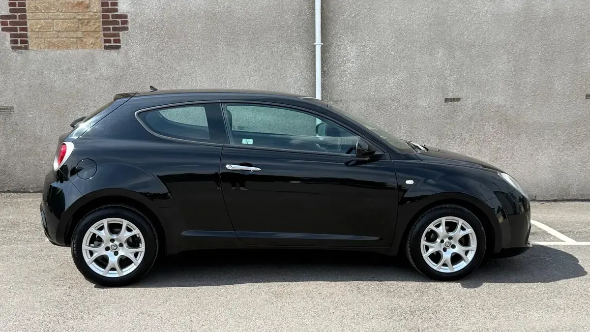 Used Alfa Romeo MiTo Sprint 76 HP (55 kW) 2013 Black Hatchback