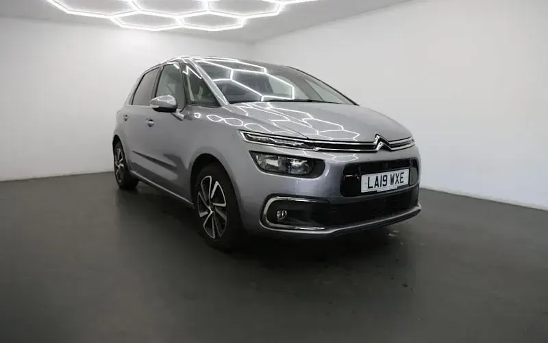 Used Citroën C4 SpaceTourer Flair 131 HP (96 kW) 2019 MPV