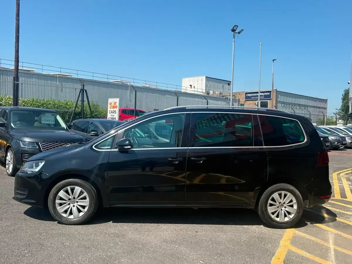 Used VW Sharan SE 150 HP (110 kW) 2019 Black MPV