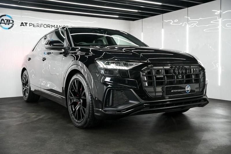 Used Audi Q8 Advanced 286 HP (210 kW) 2019 Black SUV