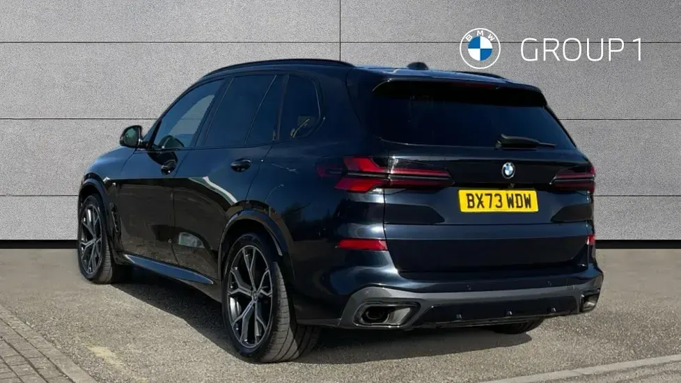 Usado BMW X5 M Sport 294 HP (216 kW) 2023 Cinzento SUV