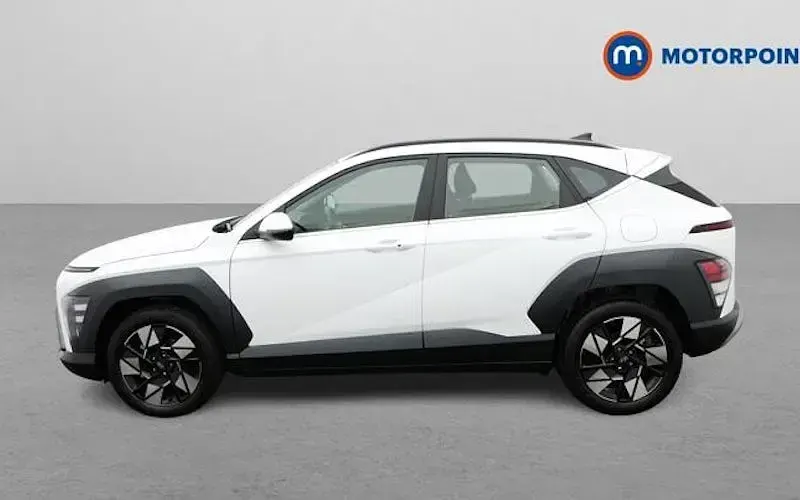 Used Hyundai Kona Advanced 137 HP (100 kW) 2026 White SUV