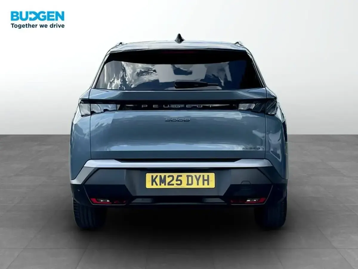 Gebraucht Peugeot 5008 GTi 134 PS (98 kW) 2025 Blau SUV