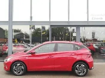 Used Hyundai i20 SE 100 HP (73 kW) 2022 Red Hatchback