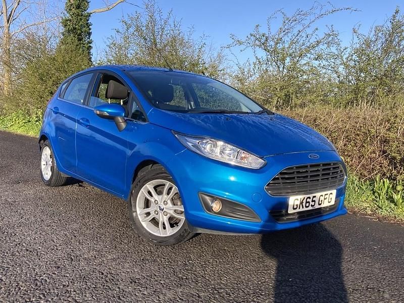 Used Ford Fiesta Zetec 2015 Blue Hatchback