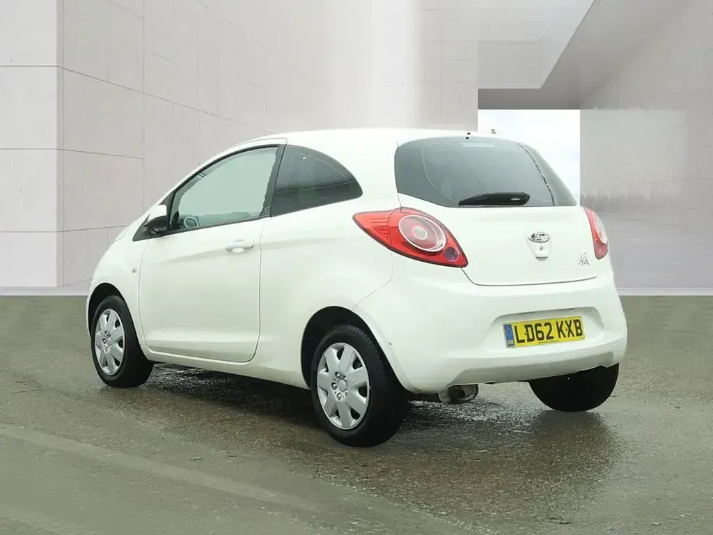 Used Ford Ka S 69 HP (50 kW) 2012 White Hatchback