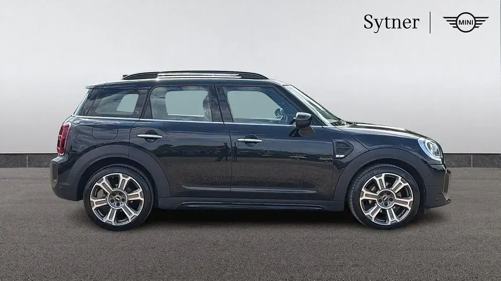 Used Mini Cooper Countryman Exclusive 134 HP (98 kW) 2022 Black SUV