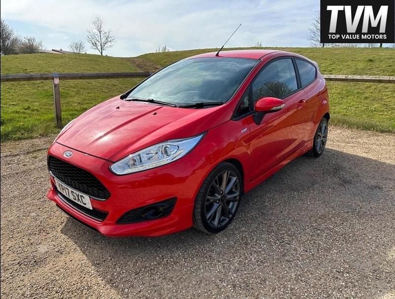 Used Ford Fiesta ST-Line 100 HP (73 kW) 2017 Red Hatchback