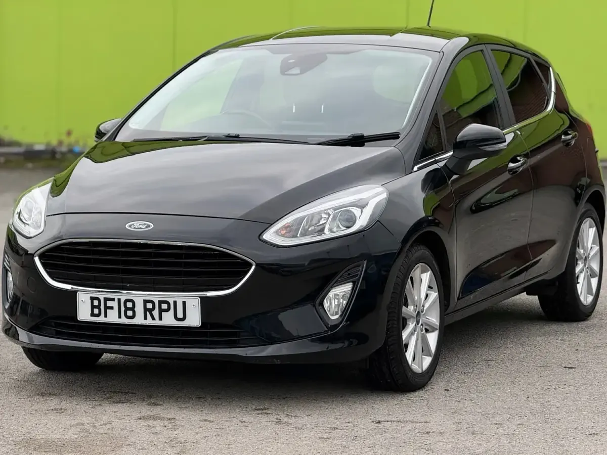 Używany Ford Fiesta Titanium 2018 Czarny Hatchback