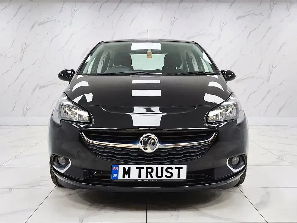Used Vauxhall Corsa SRi 90 HP (66 kW) 2019 Black Hatchback