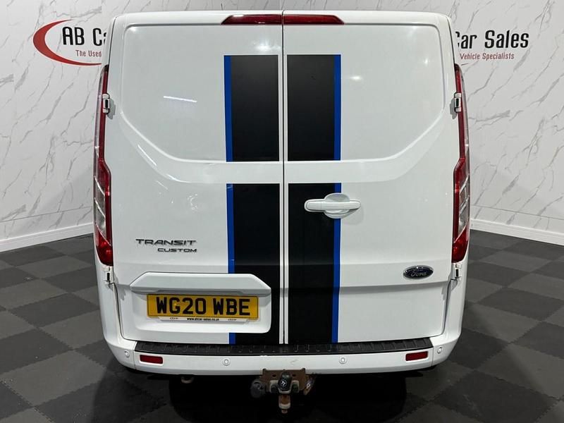 Used Ford Transit Custom Limited 130 HP (95 kW) 2020 White Van