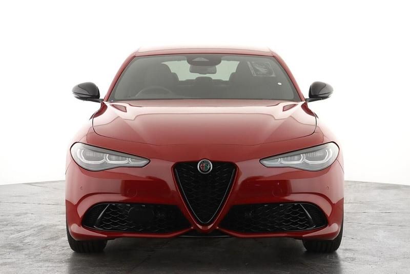 New Alfa Romeo Giulia Sprint 276 HP (202 kW) 2026 Red Sedan