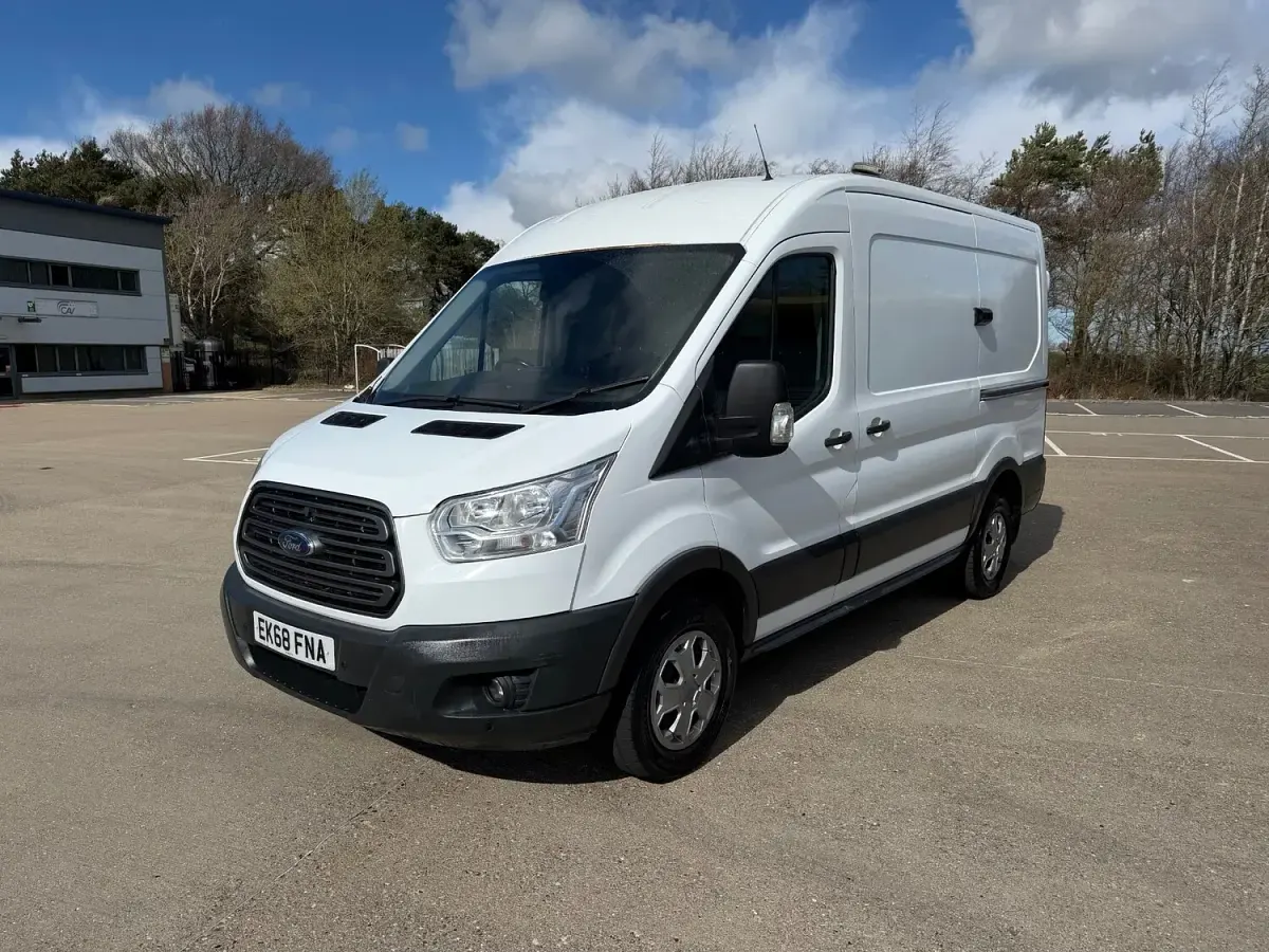 Used Ford Transit 130 HP (95 kW) 2018 White Van