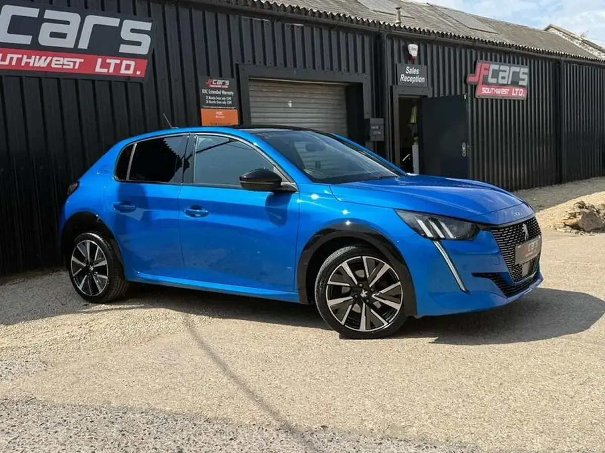 Used Peugeot 208 GT-line 100 HP (73 kW) 2020 Blue Hatchback