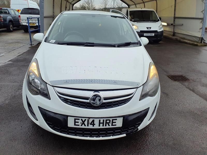 Used Vauxhall Corsa 95 HP (69 kW) 2014 White Van