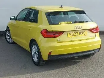 Used Audi A1 Design 110 HP (80 kW) 2022 Yellow SUV