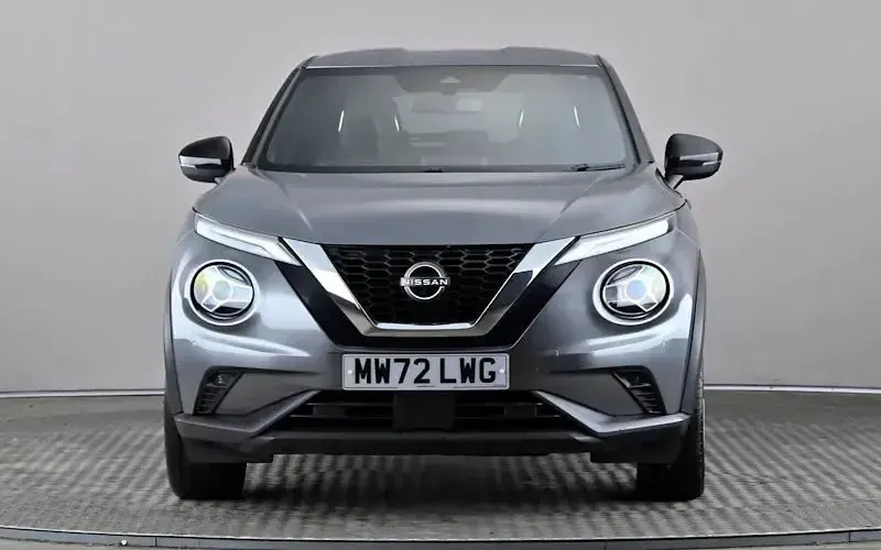 Used Nissan Juke Tekna 114 HP (83 kW) 2022 Grey SUV