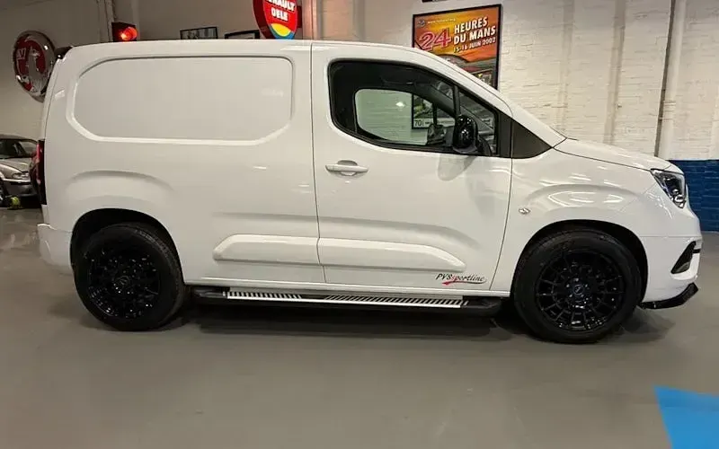 Used Vauxhall Combo 101 HP (74 kW) 2023 MPV