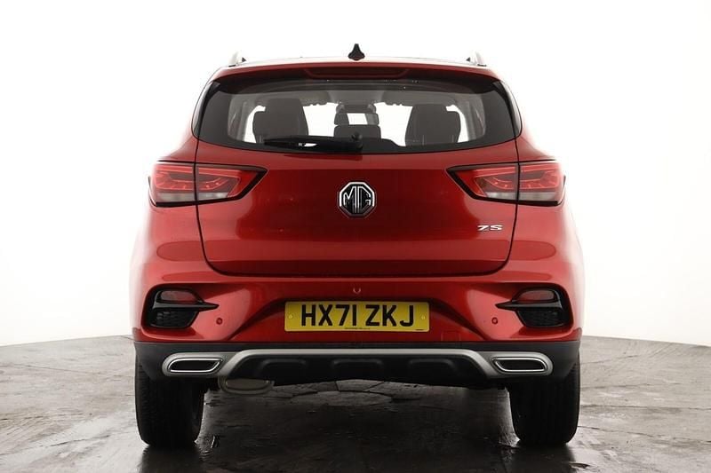 Used MG ZS Excite 2021 Red Hatchback
