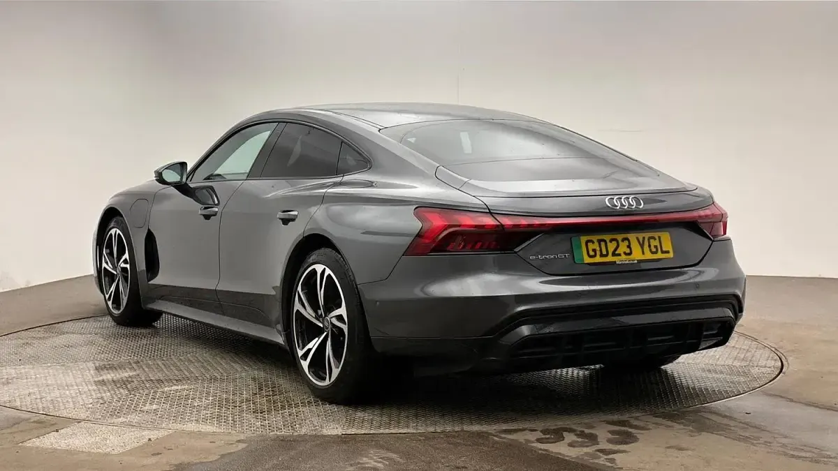 Used Audi e-tron GT quattro Comfort 389 kW (530 HP) 2023 Grey Sedan