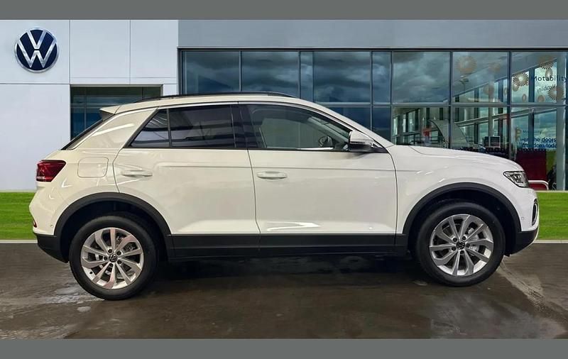 New VW T-Roc Match 147 HP (108 kW) 2025 White SUV