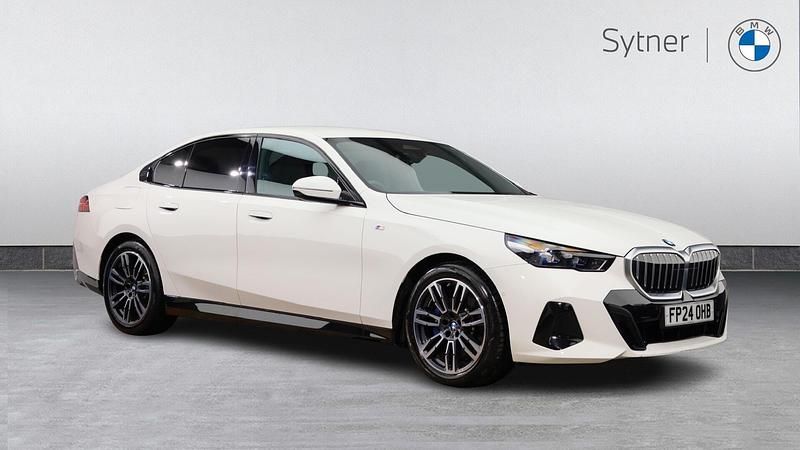 Used BMW 520 M Sport 205 HP (150 kW) 2024 White