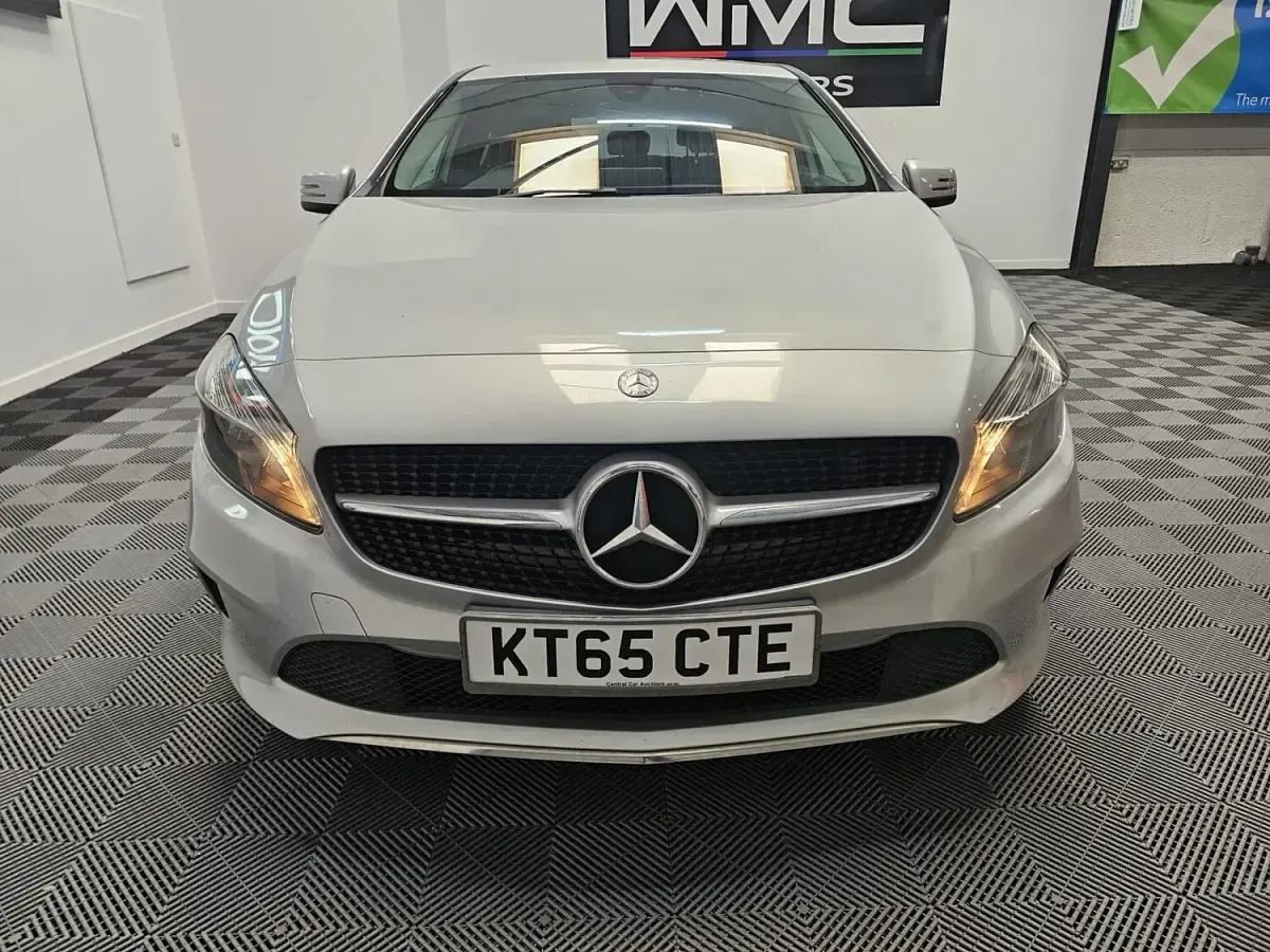 Used Mercedes A180 SE 109 HP (80 kW) 2016 Silver Hatchback