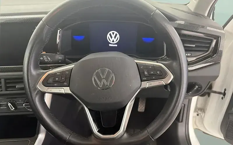 Used VW Polo Life 95 HP (69 kW) 2022 White Hatchback