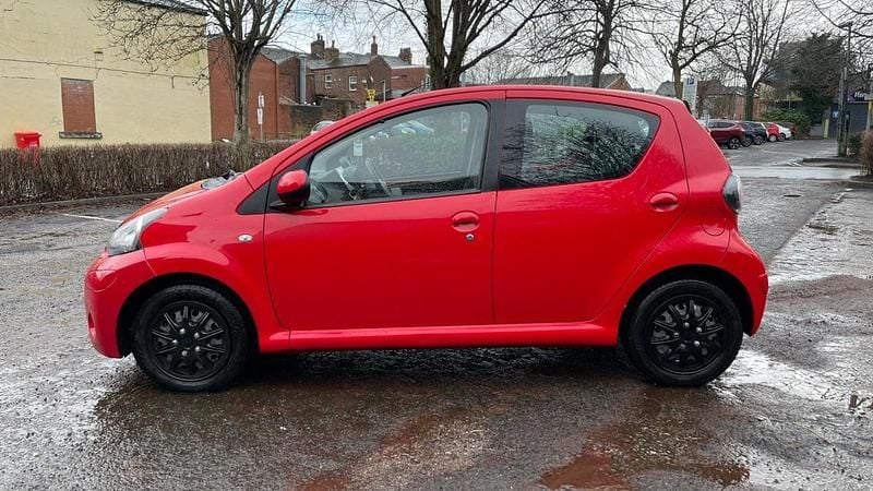 Used Toyota Aygo 2014 Multicoloured Hatchback