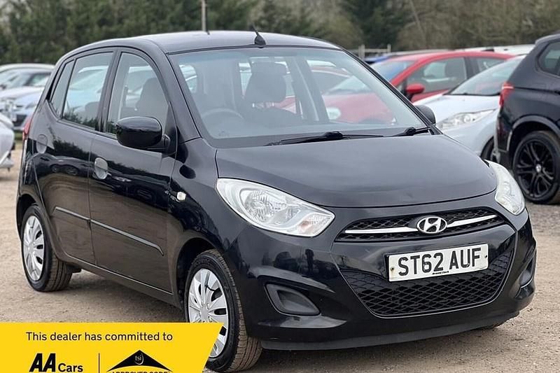 Usado Hyundai i10 Classic 85 HP (62 kW) 2012 Preto Citadino