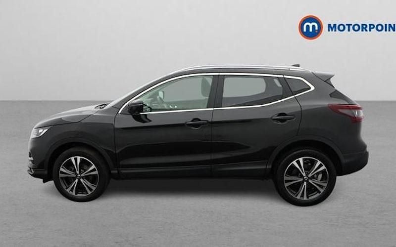 Used Nissan Qashqai N-Connecta 140 HP (102 kW) 2020 Black SUV