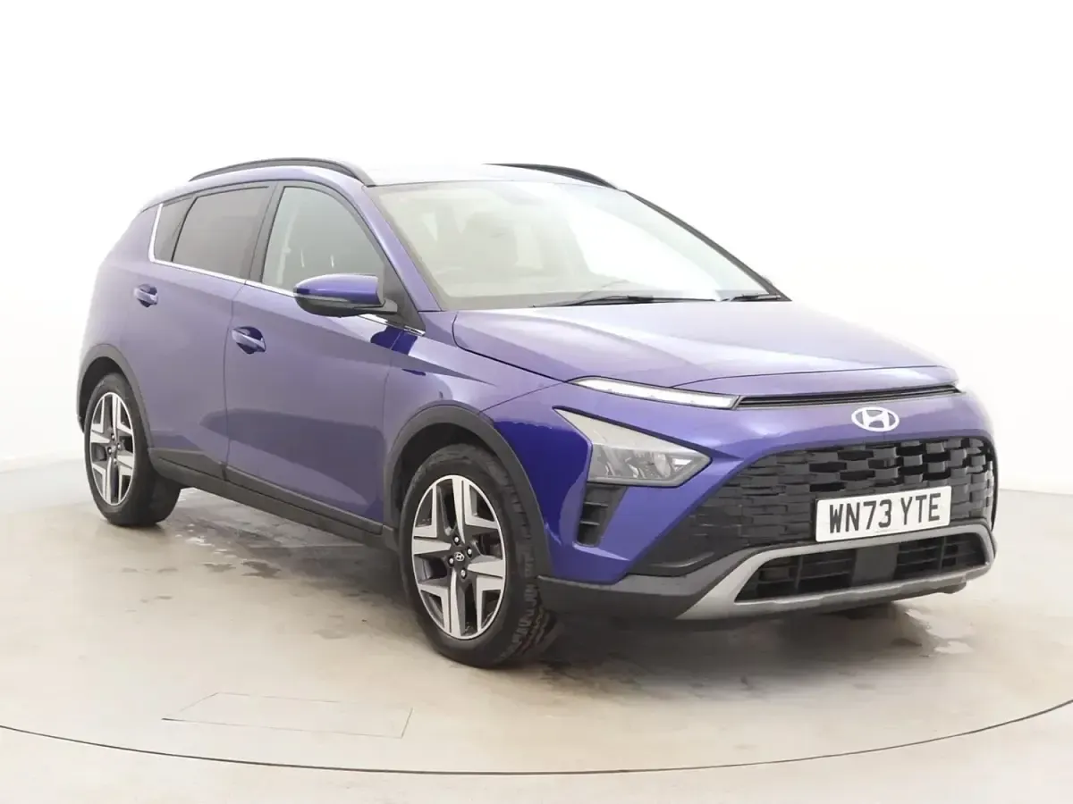 Usado Hyundai Bayon Premium 100 HP (73 kW) 2023 Azul SUV