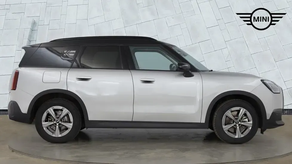 Used Mini Countryman 168 HP (123 kW) 2025 Silver SUV