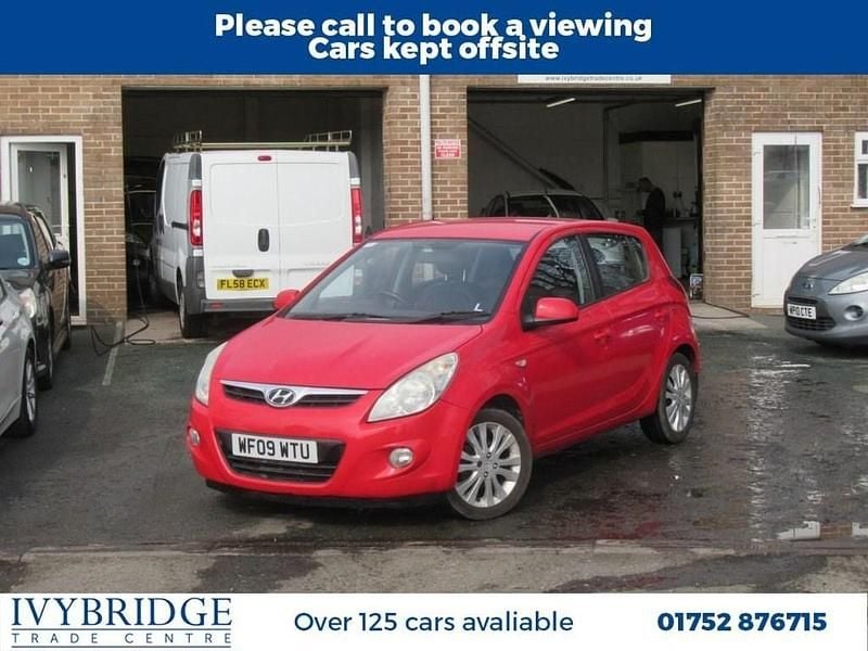 Red Used 2009 Hyundai i20 Style Hatchback | £1,795 - Image 1/2