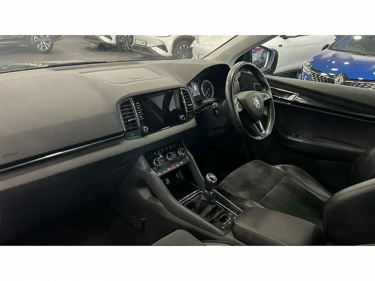 Used Skoda Karoq 110 HP (80 kW) 2018 Emerald green metallic SUV