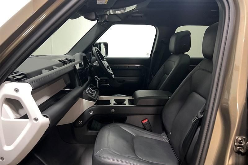 Used Land Rover Defender HSE Dynamic 345 HP (253 kW) 2024 Brown SUV