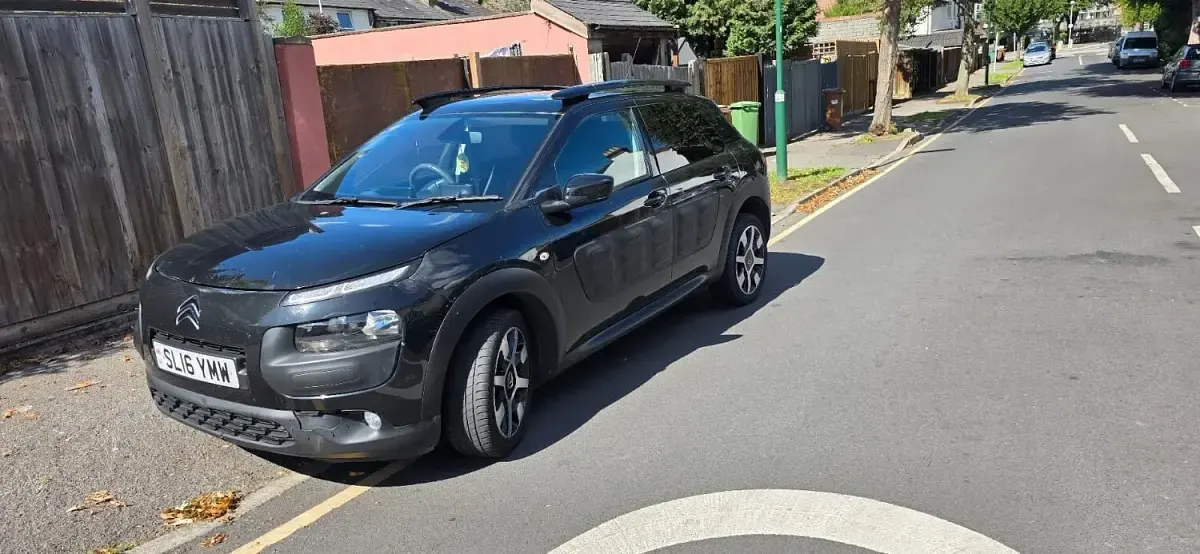 Used Citroën C4 Cactus Flair 2016 Black Hatchback