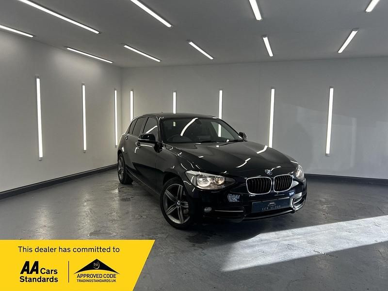 Used BMW 116 Sport Line 2014 Black Hatchback